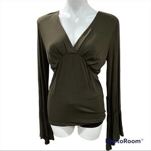 NWT size L top $58 Grace Elements